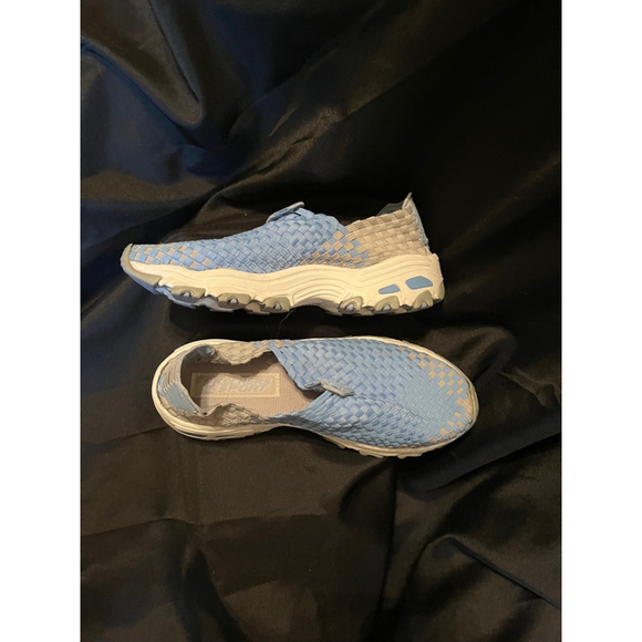SKETCHERS~BLUE/WHITE~SLIP-ON~10 - Picture 1 of 8